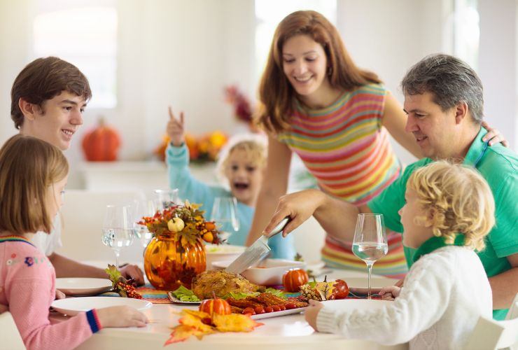 Perché tuo figlio non vuole mangiare a tavola? 