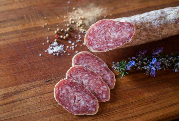 salame confezionato sottoposto a richiamo alimentare