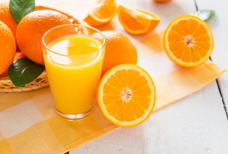 Succo d'arancia, ricco di acido folico